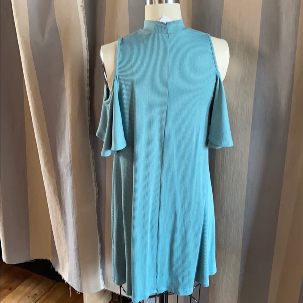 NWT Soprano cold shoulder spring dress in Sage - Picture 3 of 6